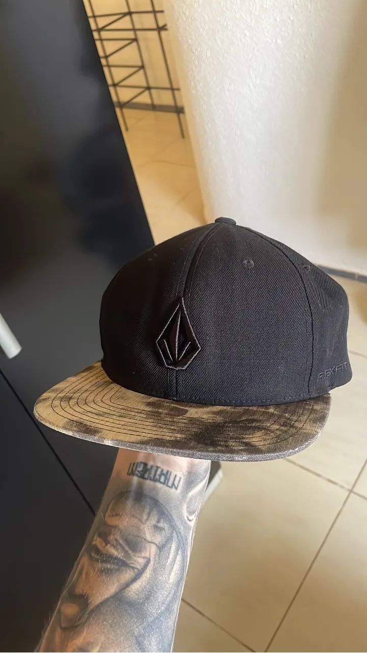Bonés Volcom e New Era ORIGINAIS - Foto 4