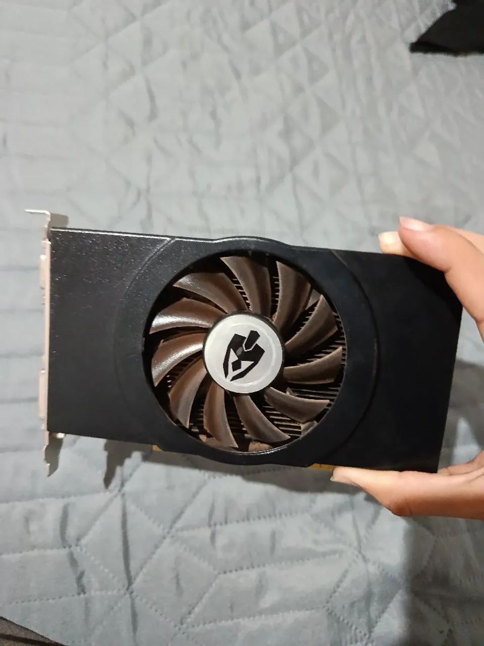 Placa de vídeo GT 730 4 gb ddr3 128 bit