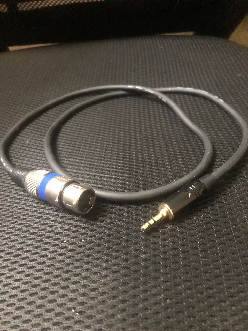 Cabo XLR e P2