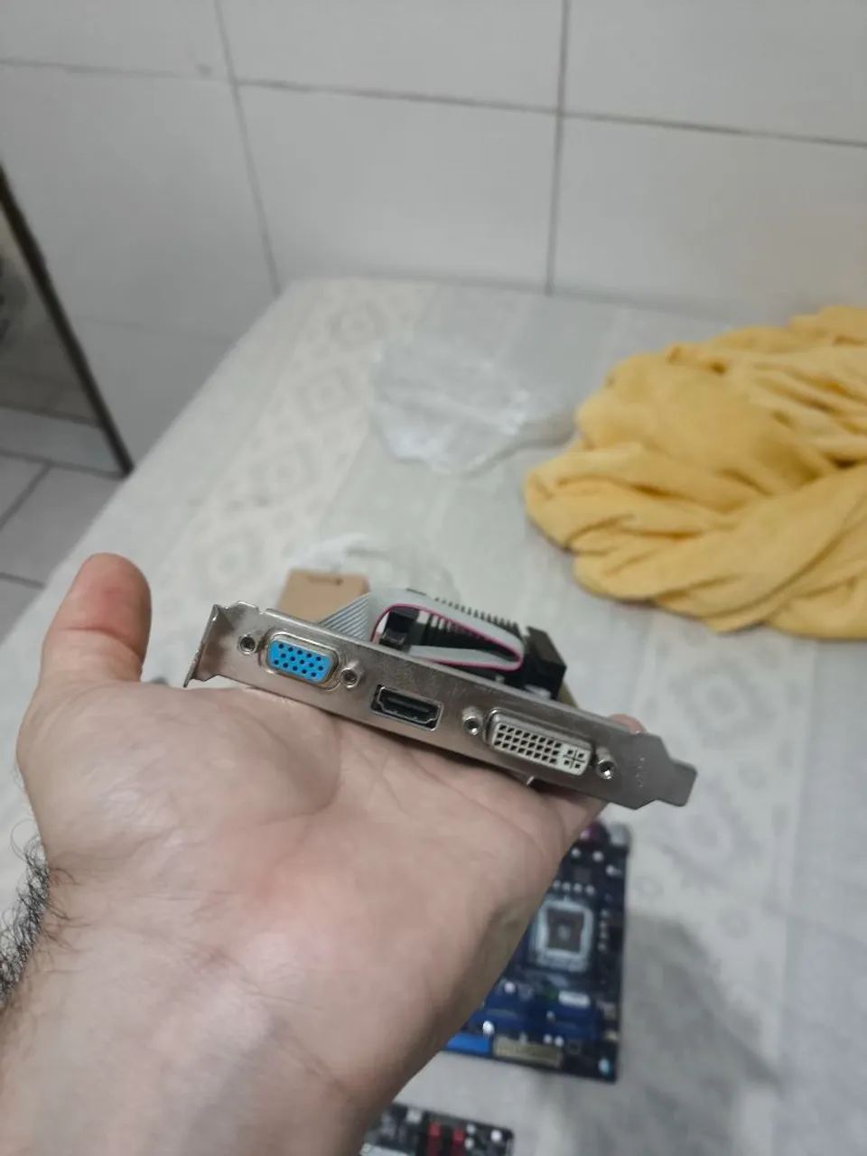 Geforce ZOTAC GT210  - Foto 2
