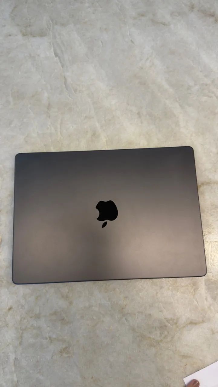 MacBook PRO M4 - 1TB