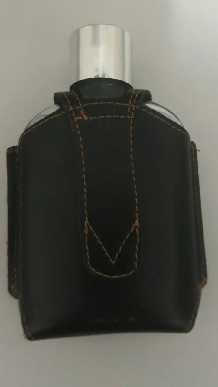 porta uísque em couro - Foto 2