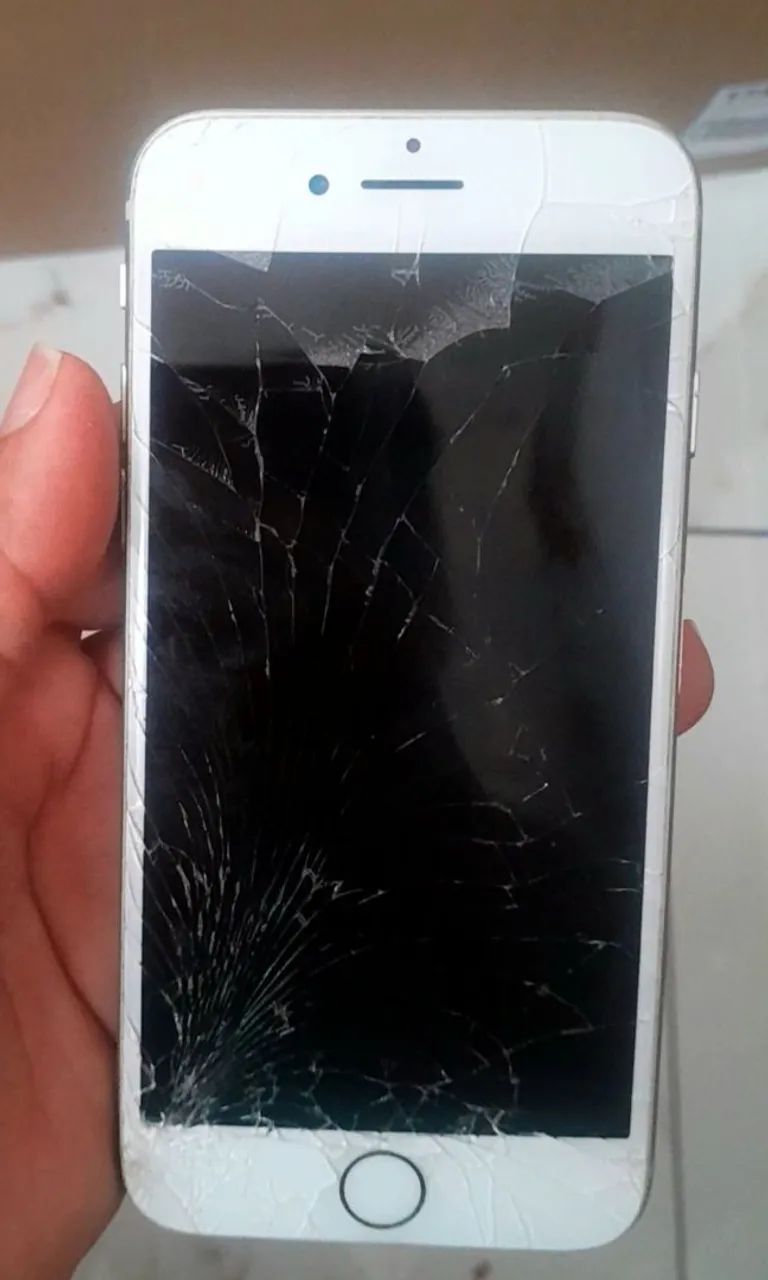 Iphone 7 128Mb prata com Defeito  - Foto 4