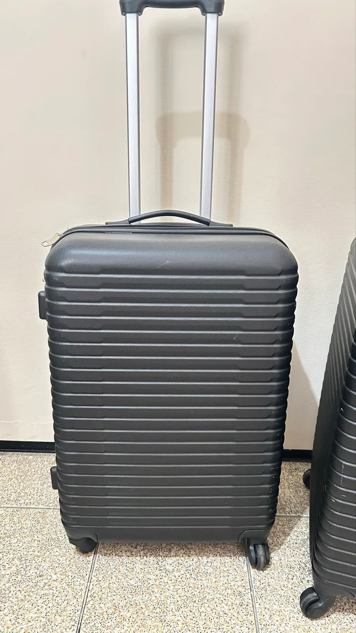 Mala Média 23kg - Primark/Europa - Perfeito Estado Com Cadeado - Foto 4