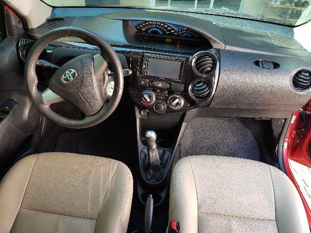 Toyota Etios 1.3 X hatch 2014 particular Novo - Foto 13