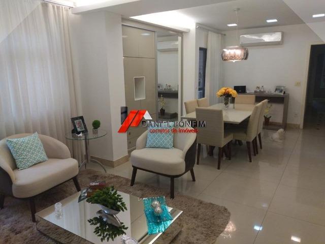 Apartamento no centro com 04 quartos e 02 vagas de garagem