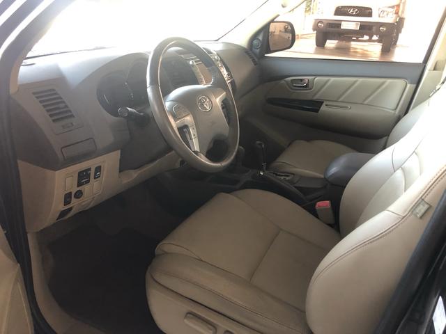 Hilux SW4 - Foto 3