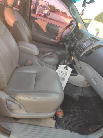 Hilux muito nova!!! - Foto 8