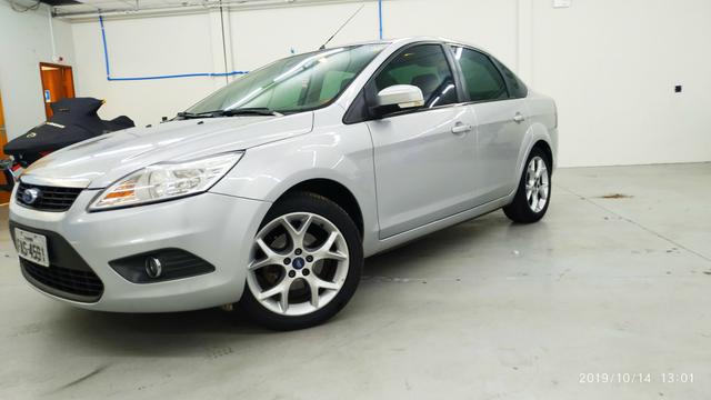Focus sedan 2012 faço no dinheiro 28,000 - Foto 2