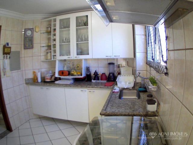 Maravilhoso 3 quartos, amplo e super bem localizado - Foto 14