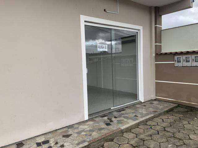 Aluga-se Sala Comercial