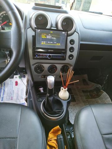 Fiesta Rocam Hatch 1.6 flex preto - Foto 2
