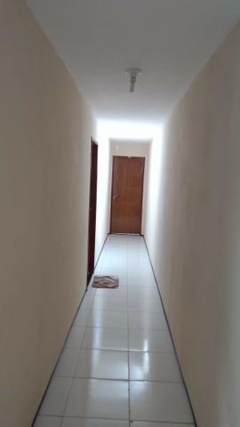 Apartamento com ótima localização na Maraponga, água e iptu incluso, 1 vaga garagem - Foto 11