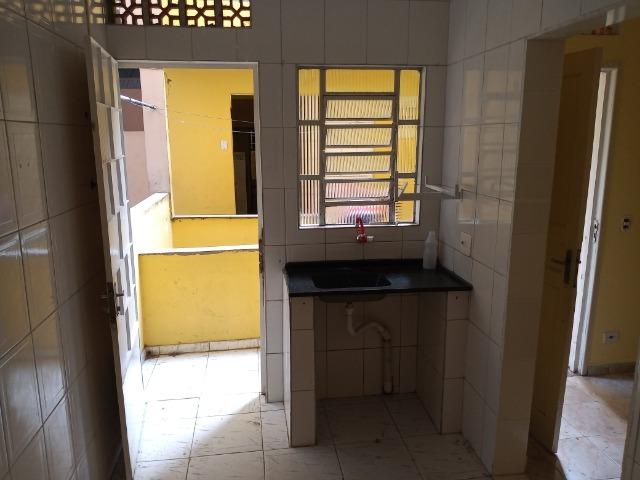 Aluguel de Quarto e Cozinha - Foto 4
