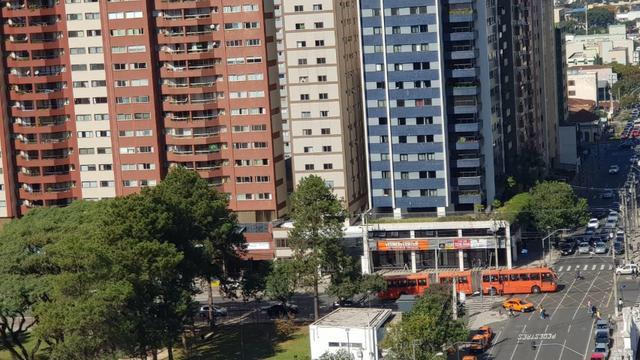 Apto Batel/ Centro - Foto 8
