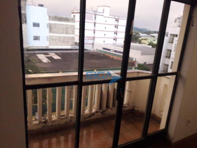 Apartamento com 3 dormitórios para alugar, 164 m² por R$ 1.150/mês - Centro - Pouso Alegre