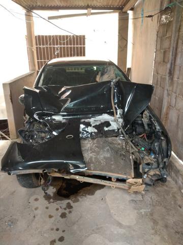 Peugeot 206 batido - retirada de peças - Foto 2