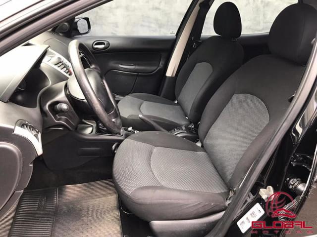 PEUGEOT 207 HATCH XRS 1.4 8V 4P - Foto 12