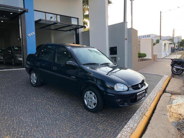 CLASSIC 2004/2005 1.0 MPFI LIFE 8V ÁLCOOL 4P MANUAL