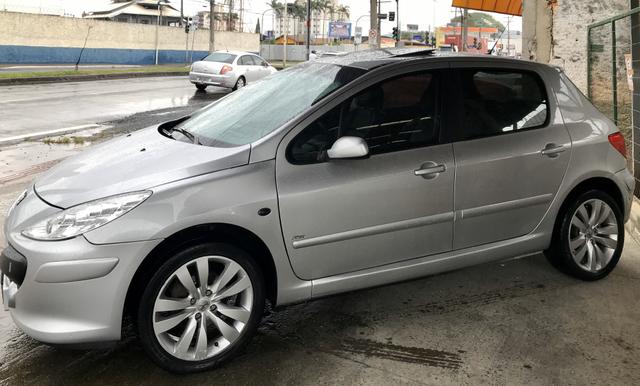 Peugeot 307 1.6 manual 2011 com teto e couro - Foto 6
