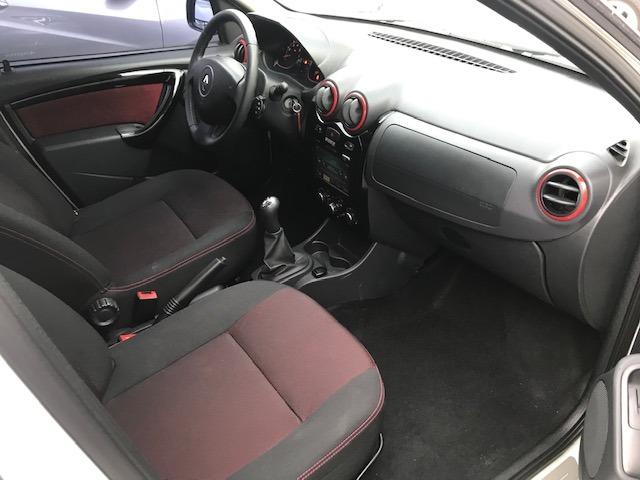 Sandero - Foto 7