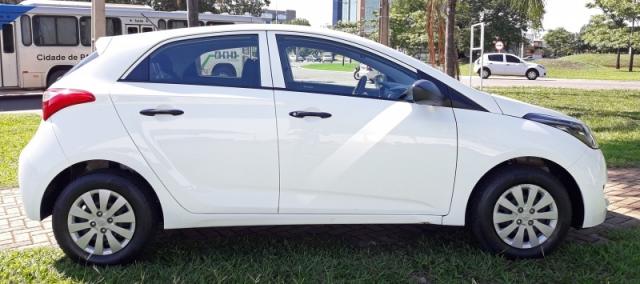HYUNDAI HB20 1.0 COMFORT PLUS 12V FLEX 4P MANUAL. - Foto 4