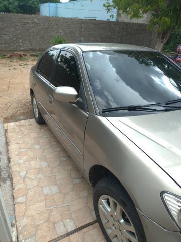 Honda Civic 2004 1.7 - Foto 6