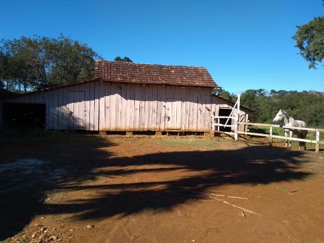 Chácara com 174.240m², casa, barracão, divisa com a Barragem do Rio Verde - Foto 8