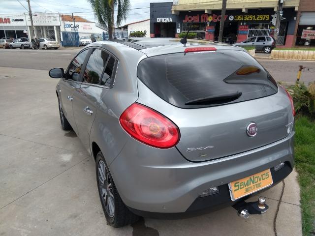 Fiat bravo absolute com teto - Foto 13