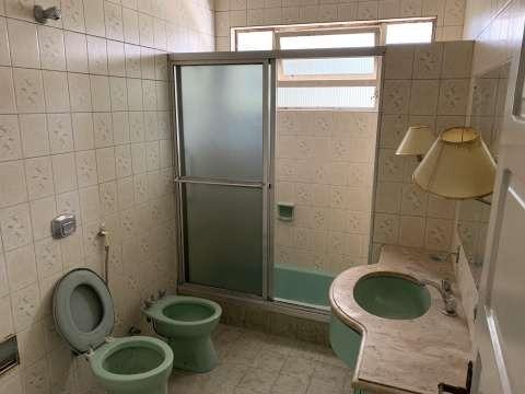 Aluga-se casa direto com o proprietário e com excelente localização!! - Foto 5