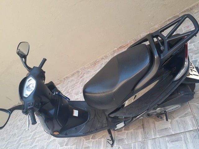 SUZUKI BURGMAN 2012