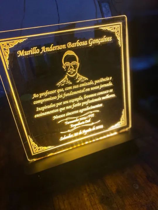  Luminária Personalizada em Acrílico