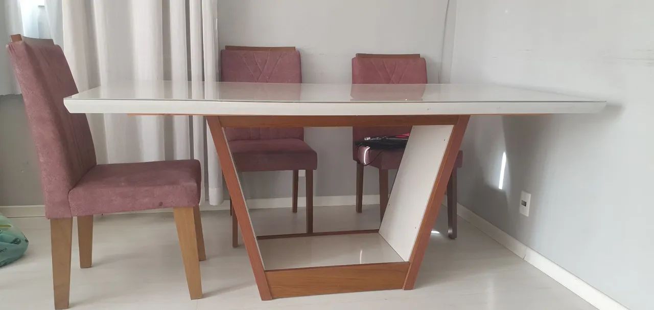 Vendo mesa com 6 cadeiras - Foto 3