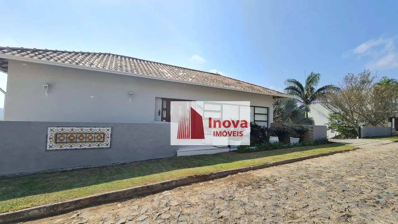 Deslumbrante Casa com 4 qtos, sendo 3 suítes/piscina/quintal/6 vagas, à venda, 241 m² por  - Foto 3