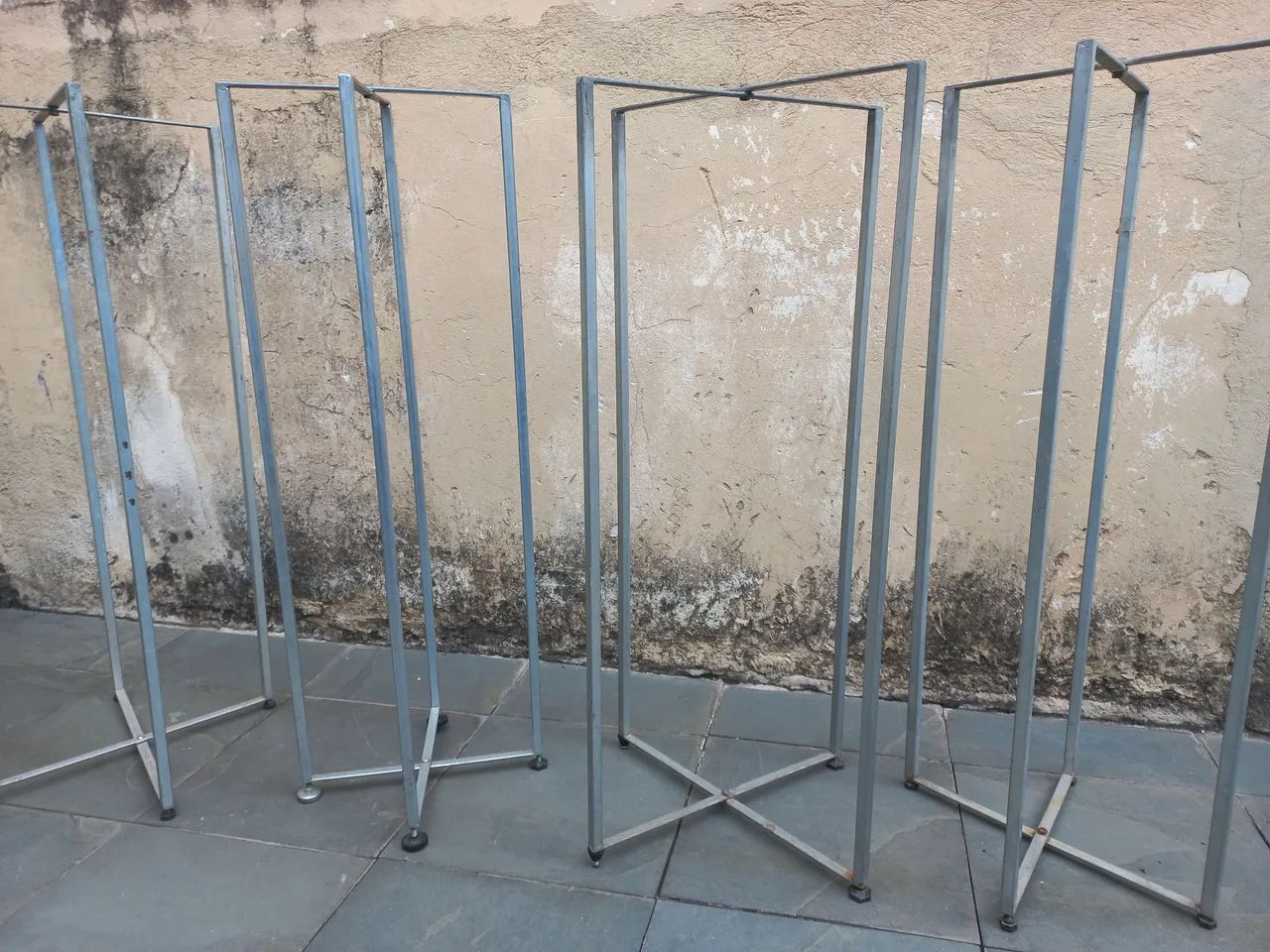 4 expositor de ferro 