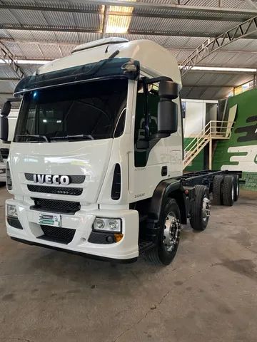 Caminhão Iveco Tector 240e30, ano 2019 Bitrukc - Foto 2