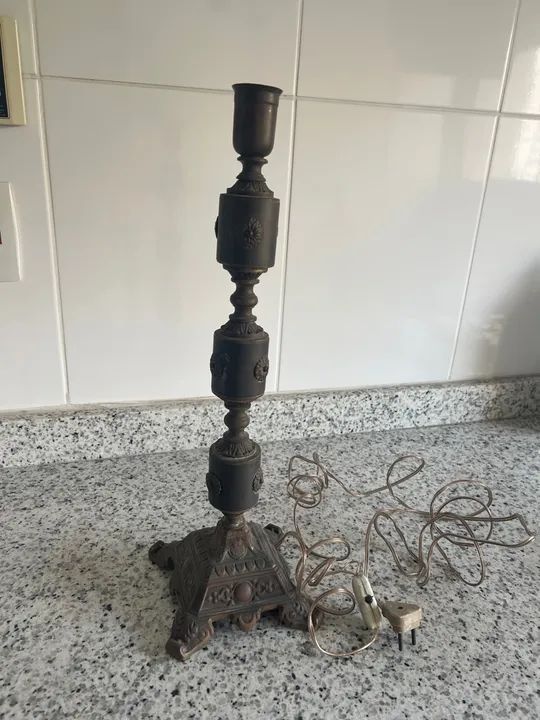 Abajur de bronze