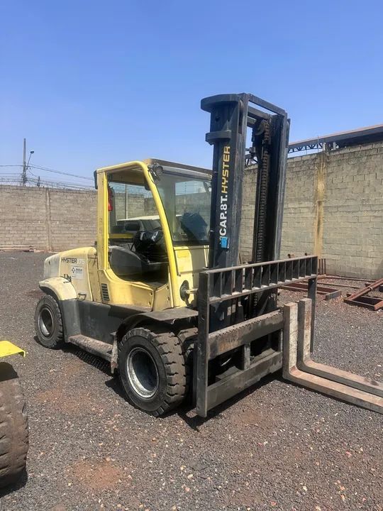 empilhadeira HYSTER h175ft ano 2014 diesel 8,5 ton !! Muito nova  - Foto 2