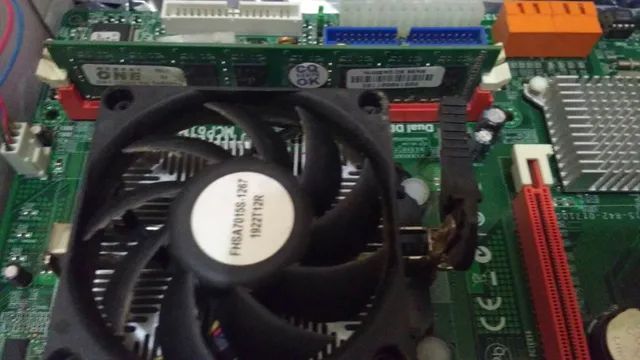 Kit Placa Mãe + Processador c/ cooler + Memórias - Foto 5