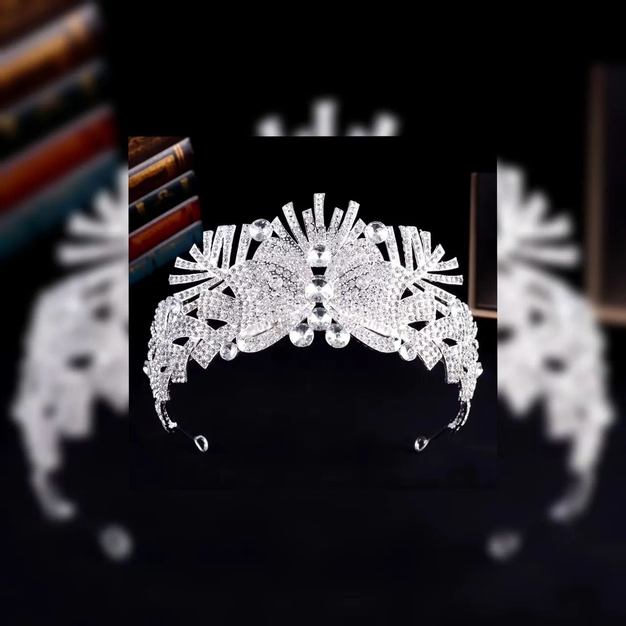 Coroa de Strass para Noivas e Madrinhas - Foto 2