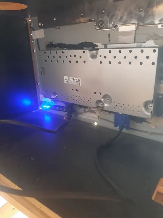 Baixou!!!Projeto Monitor com HD media player, fonte chaveada e controle remoto - Foto 6