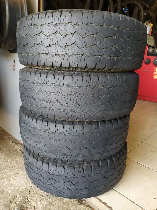 4 pneus usados 205 65 15  - Foto 3