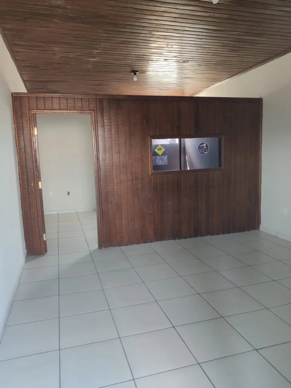 ALUGA-SE SALA NA AVENIDA CEARÁ