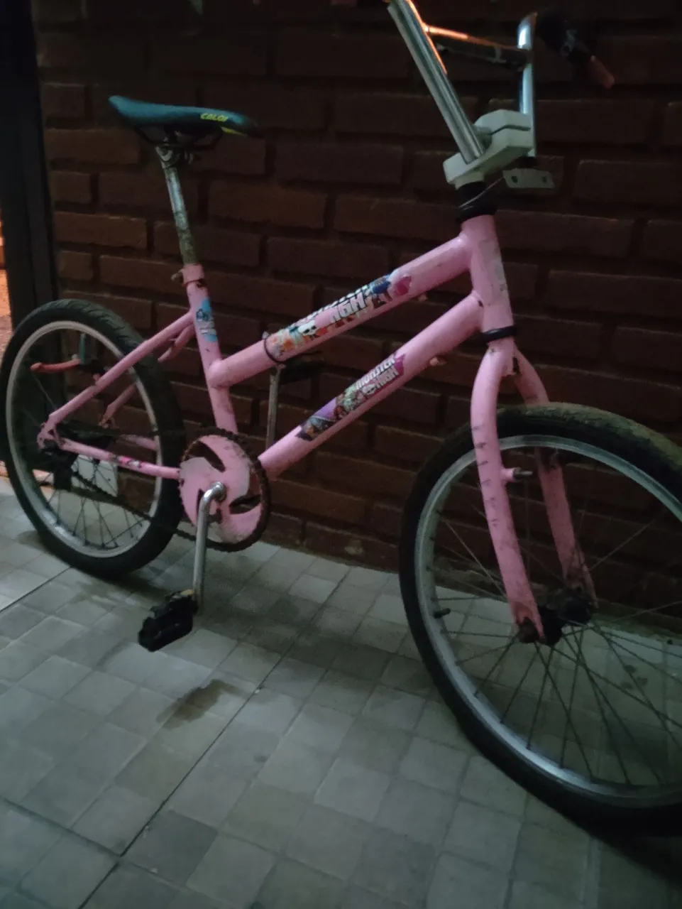 Bicicleta BMX Rosa