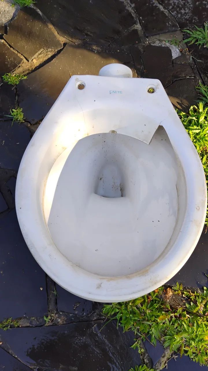 Vendo 12 peças de porcelana antiga para banheiro  - Foto 3