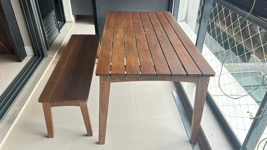 Conjunto Mesa 1,60m x 64cm e banco em madeira
