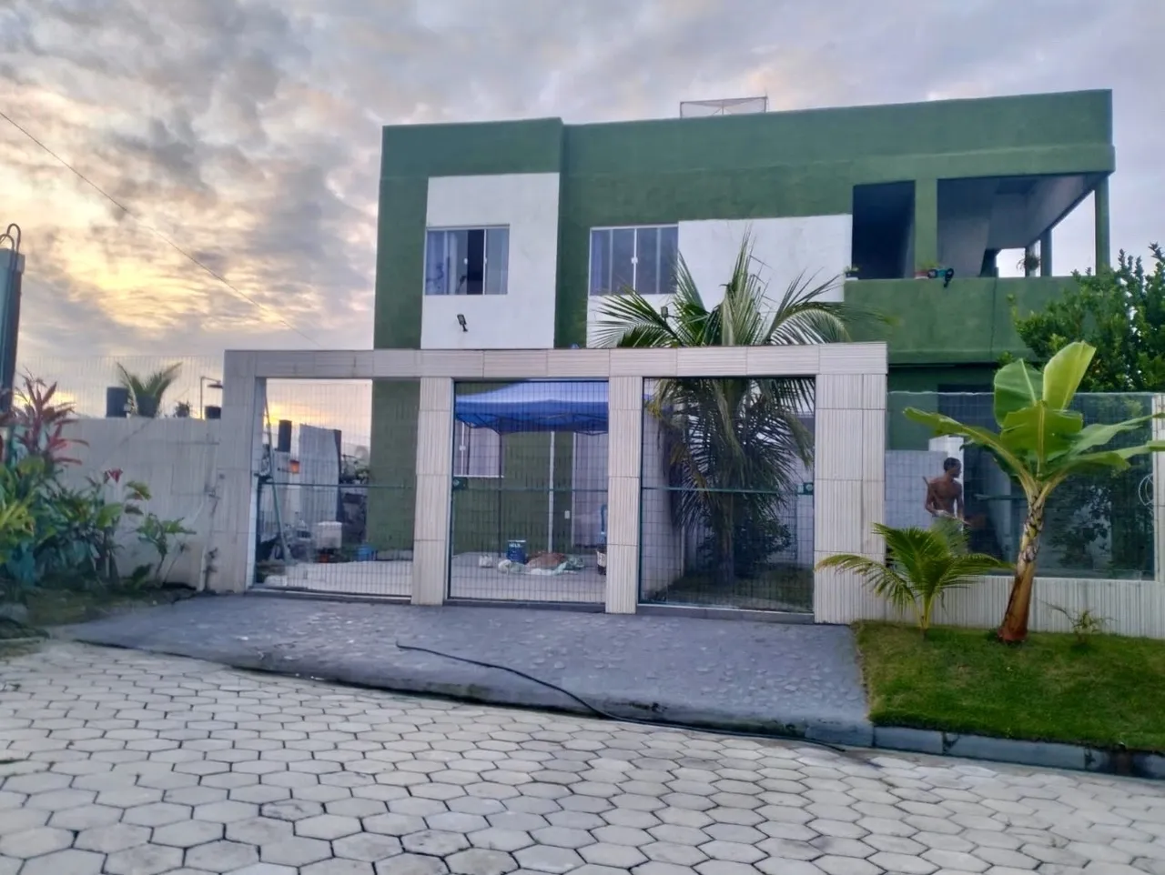 Casa em Coroa Vermelha - 5 Quartos, Condomínio Fechado, Perto da Praia!