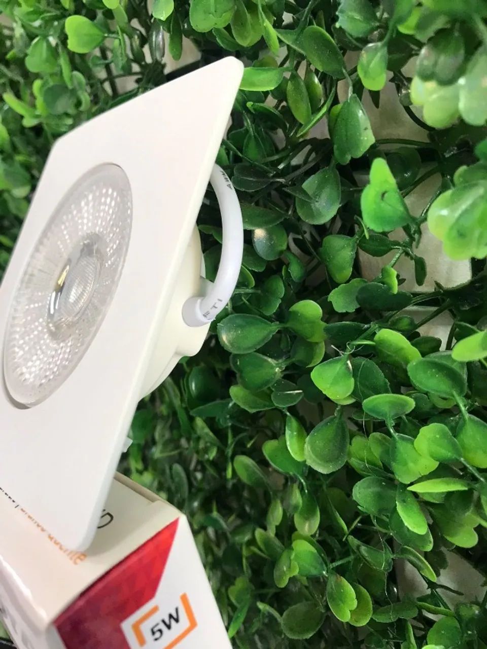 Spot led 5w  Quadrado SMD Branco QUENTE . 80% DE ECONOMIA Bivolt  - Foto 2