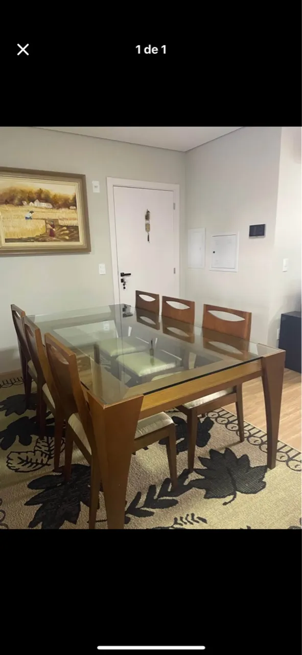 Mesa de Jantar de Madeira com Tampo de Vidro com 06 cadeiras