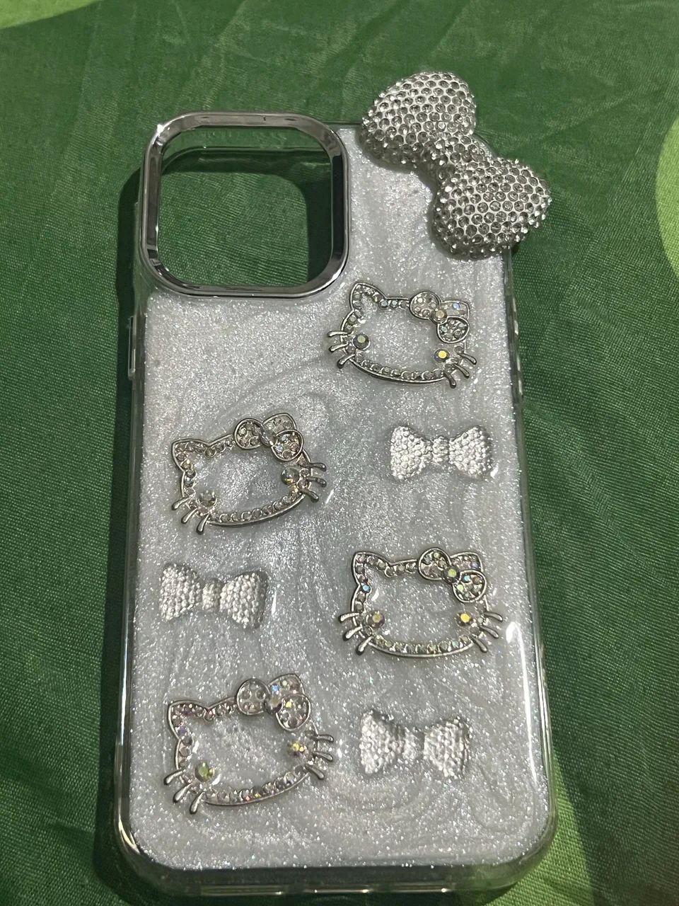 Case iPhone 13 Pro Max hello kity